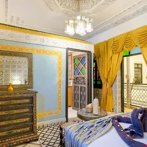 https://riad-la-porte-dor-spa.marrakeshhotelsmorocco.com